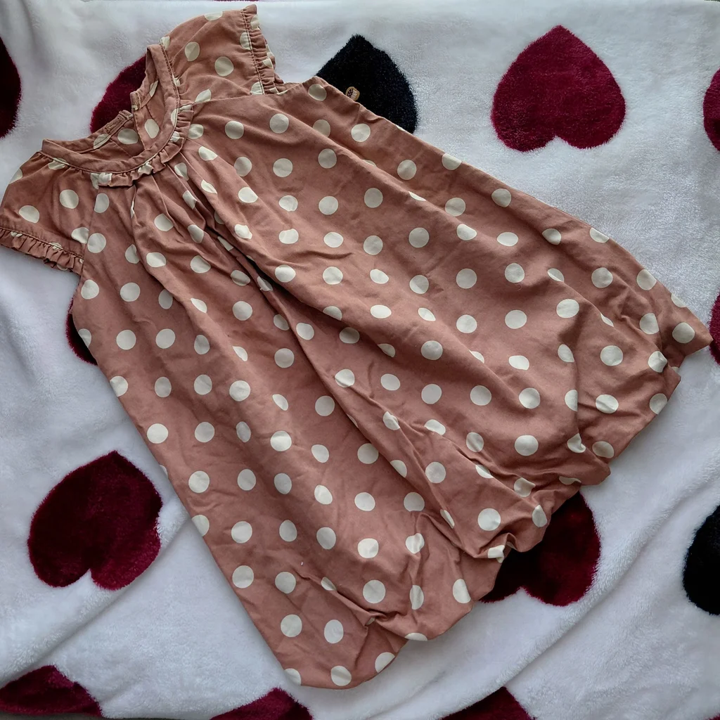 Robe à gros pois 